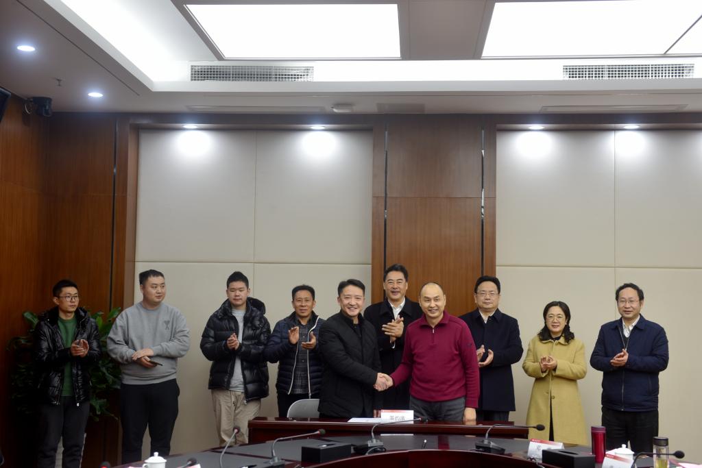 西南医科大学第二轮"兆海奖助学金"捐赠签约仪式举行