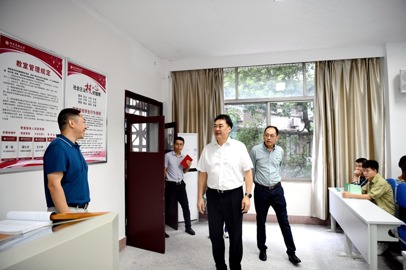 学校开展2020-2021学年第一学期教学检查